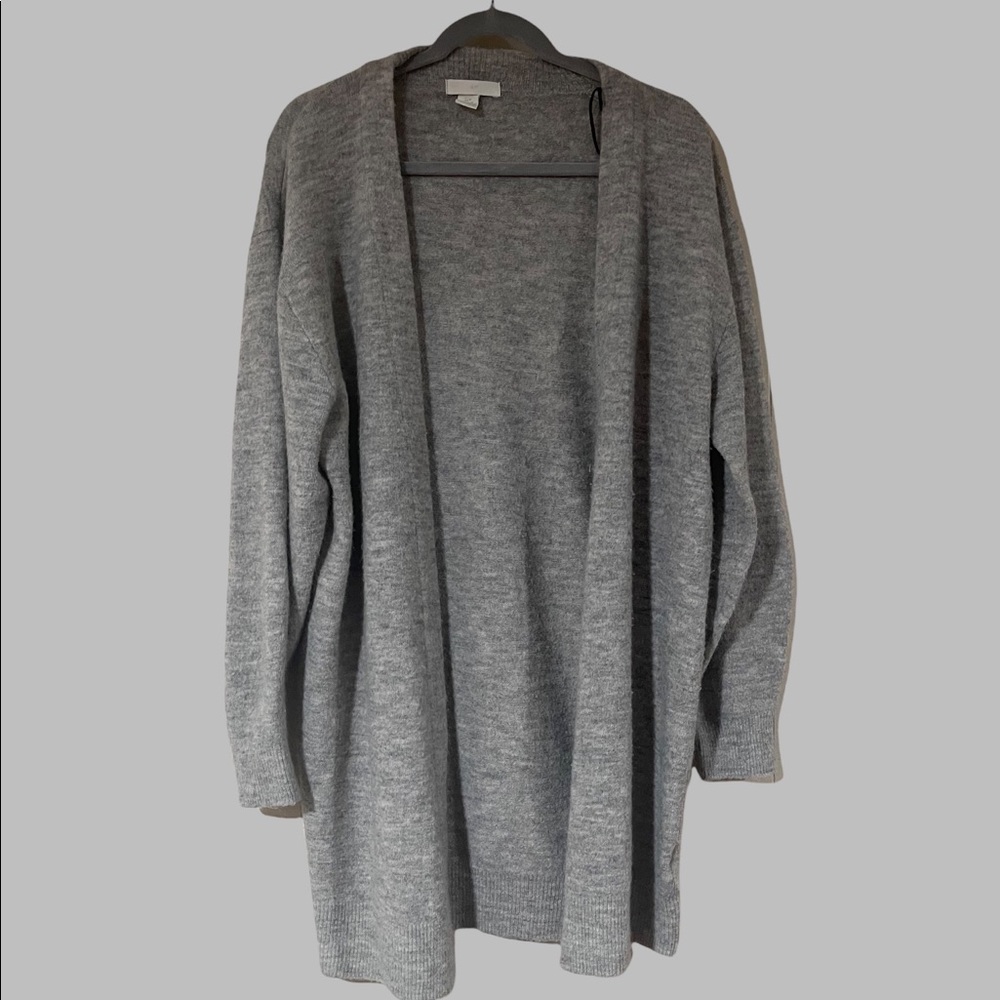 H&M grey cardigan